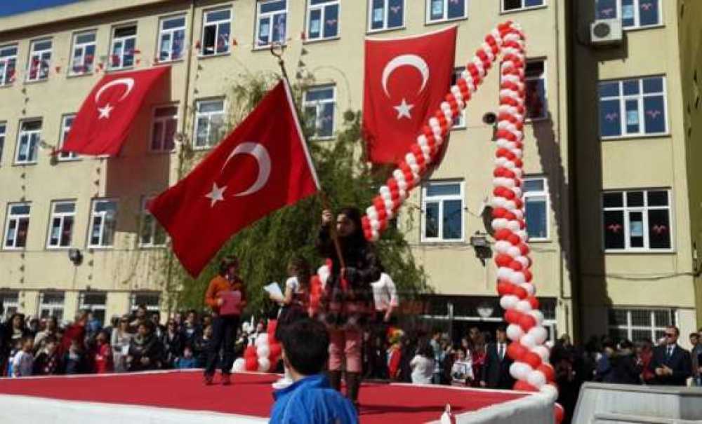 Unilever-İş İlkokulu'ndan 23 Nisan Etkinliği