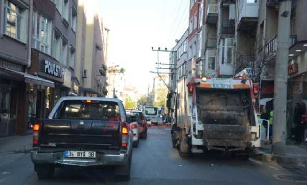 Çöp Kamyonları Yine Trafikte