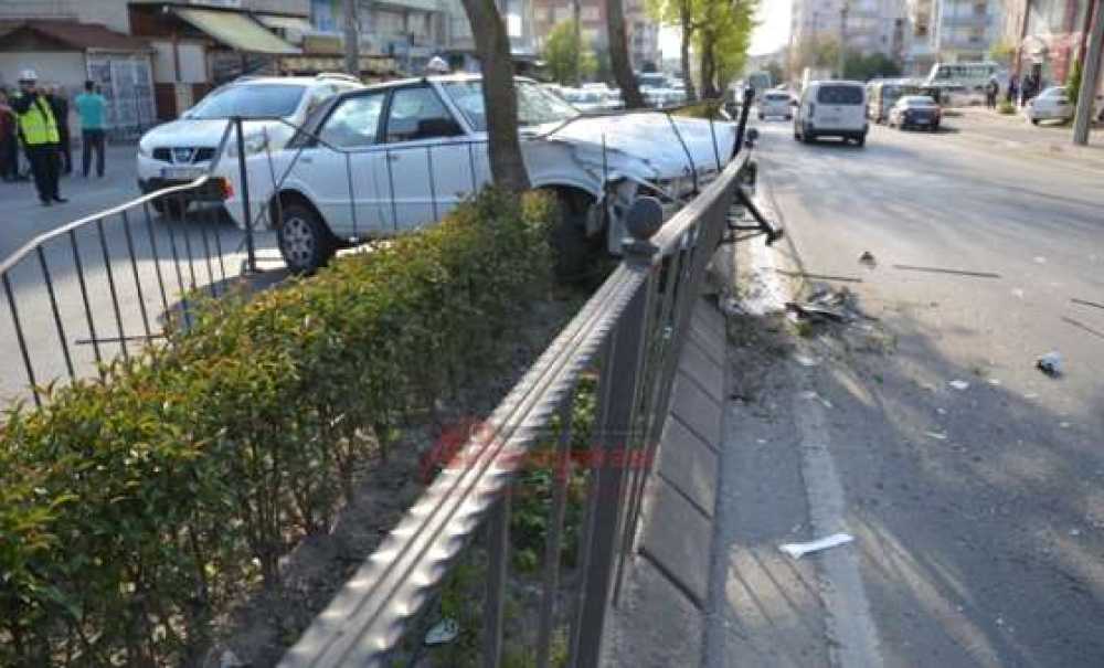 Sürücünün Dikkatsizliği Kazaya Neden Oldu