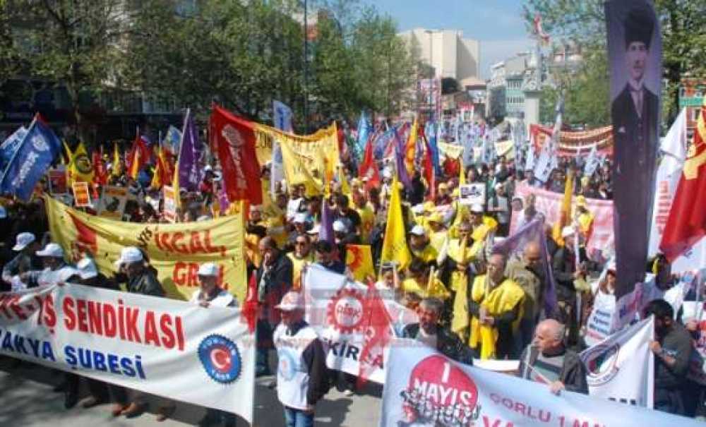 Çorlu`da 1 Mayıs Coşkusu