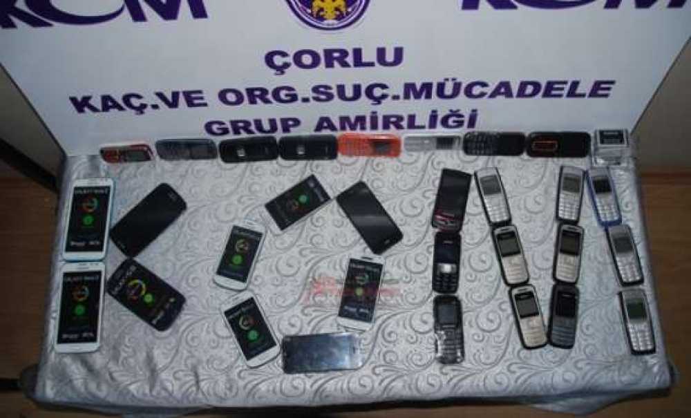 Çorlu Kom Ekipleri Kaçak Cep Telefonu Ele Geçirdi