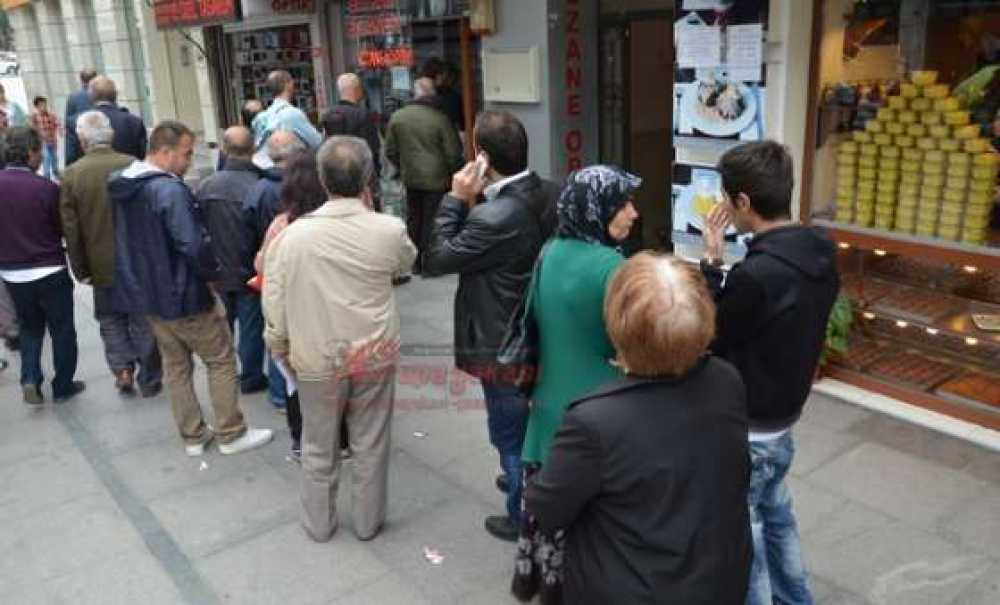 Bu Kuyruk Sizi Şaşırtacak!