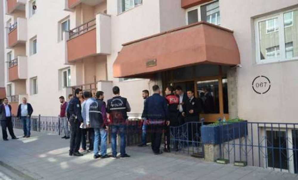 Astsubay Başçavuş Evinde Ölü Bulundu