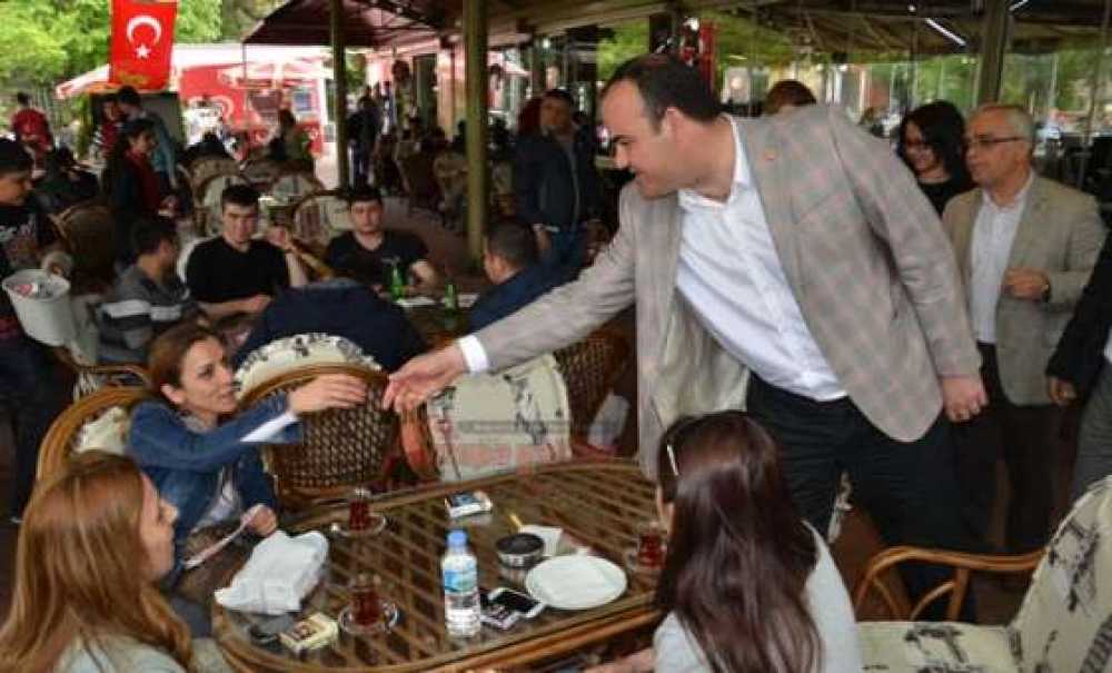 Chp Milletvekili Adayı Emre Köprülü Vatandaşlarla Buluştu