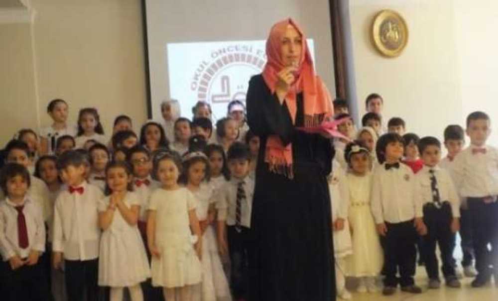 Cennet Çiçeklerinden Anneler Günü Programı