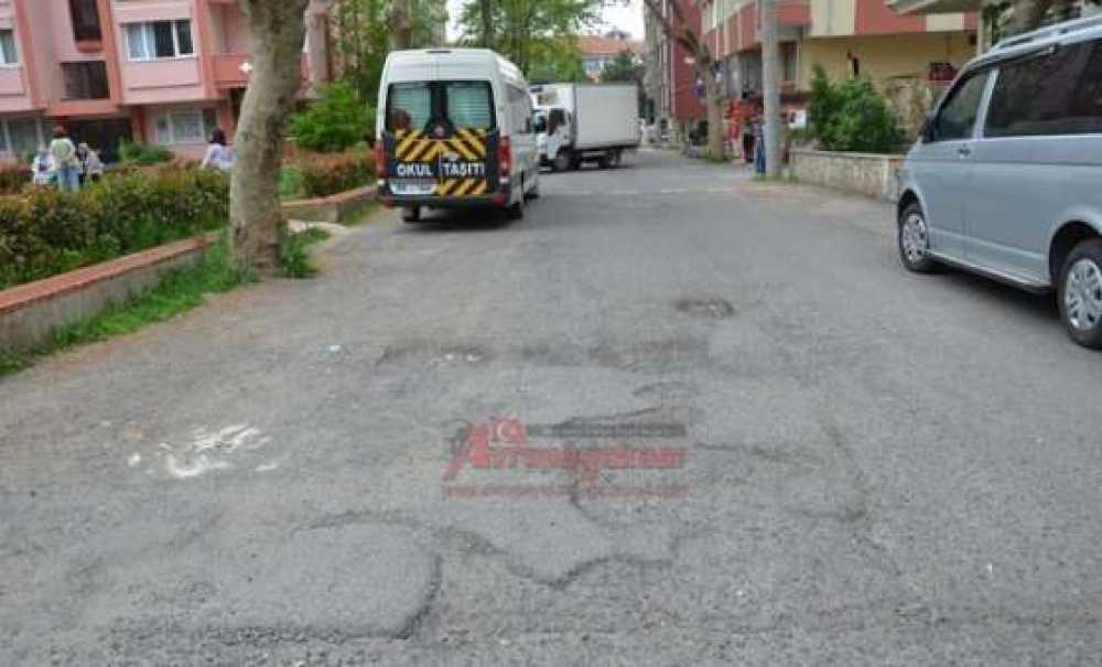 Yollar Onarım Bekliyor