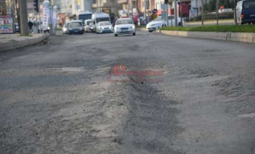 Ergene'nin Yolları Çileden Çıkarıyor