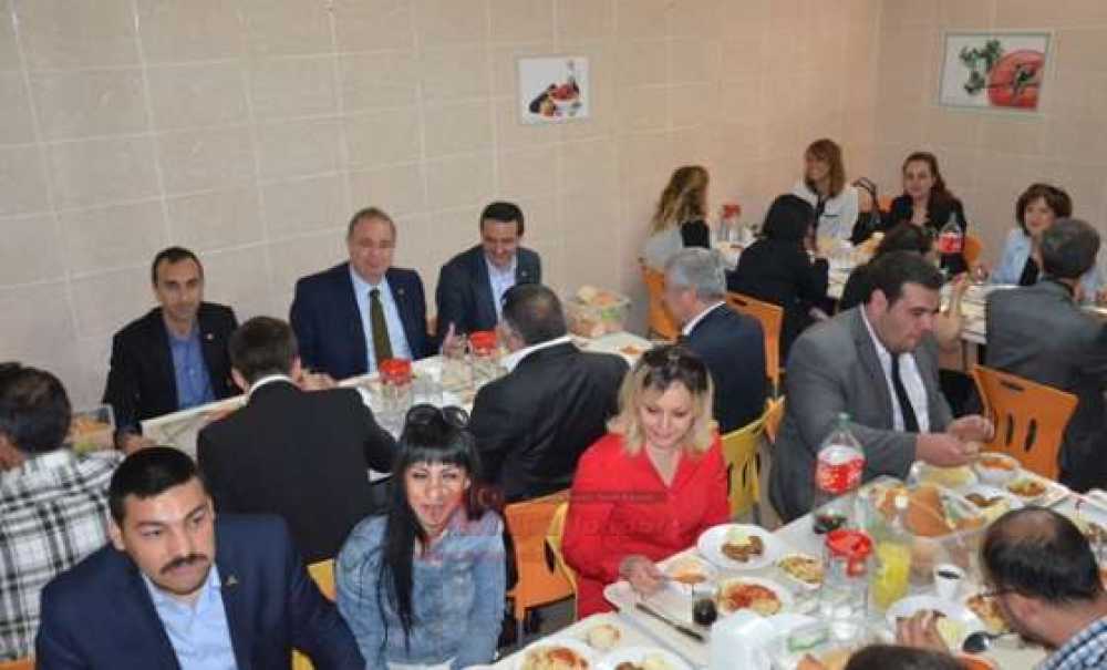 Chp Genel Başkan Yardımcısı Öztrak'tan Gazetemize Ziyaret