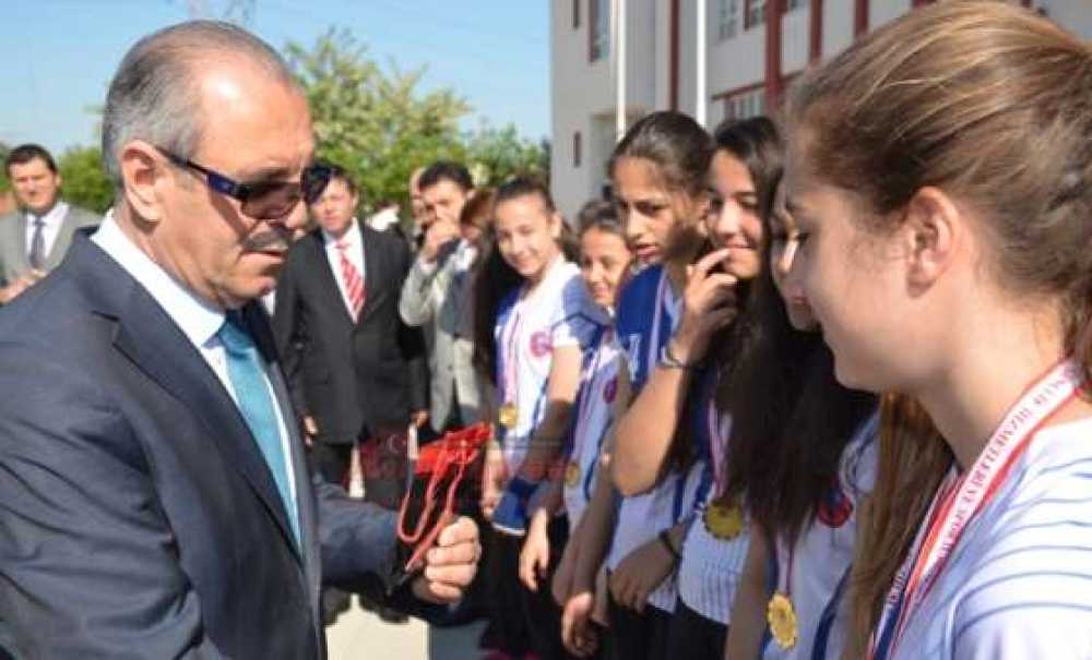 Vali Enver Salihoğlu'ndan Türkiye Şampiyonlarına Ziyaret