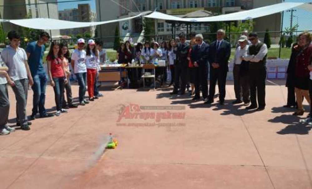 Çorlu İmkb Fen Lisesi`nden Tubitak Fuarı