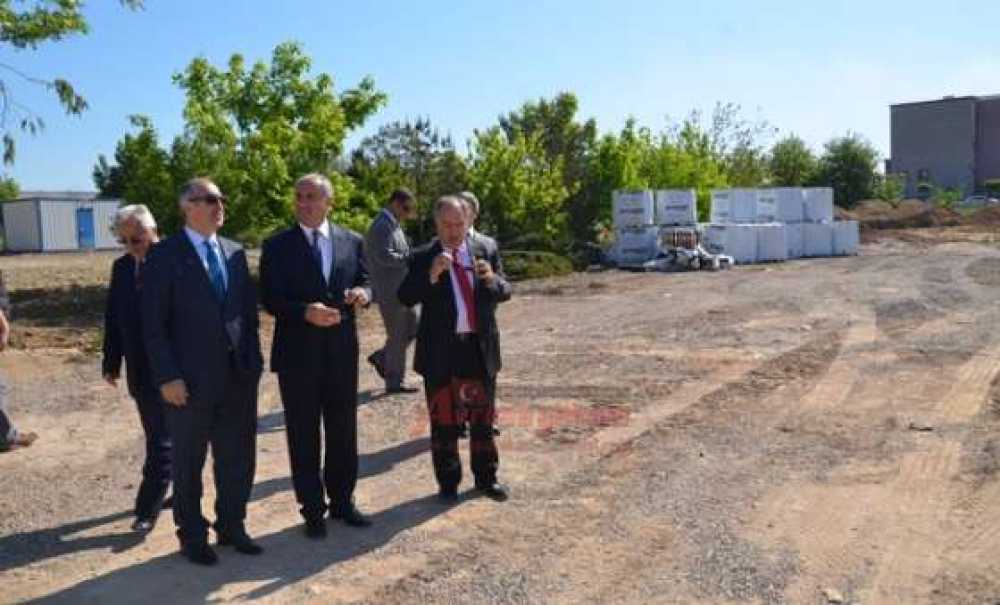 Vali Salihoğlu Endüstri Meslek Lisesi İnşaatını İnceledi