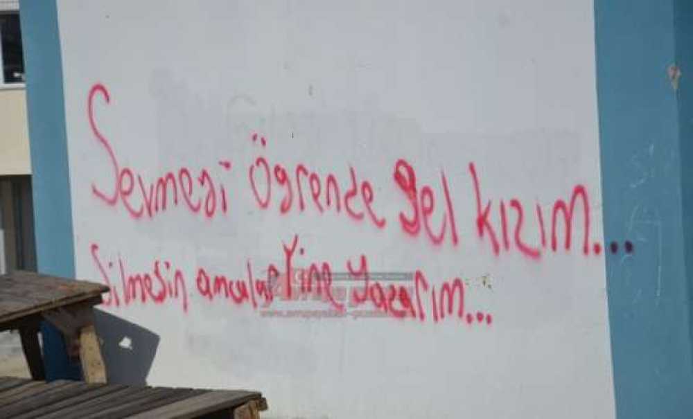 Güldüren Duvar Yazıları