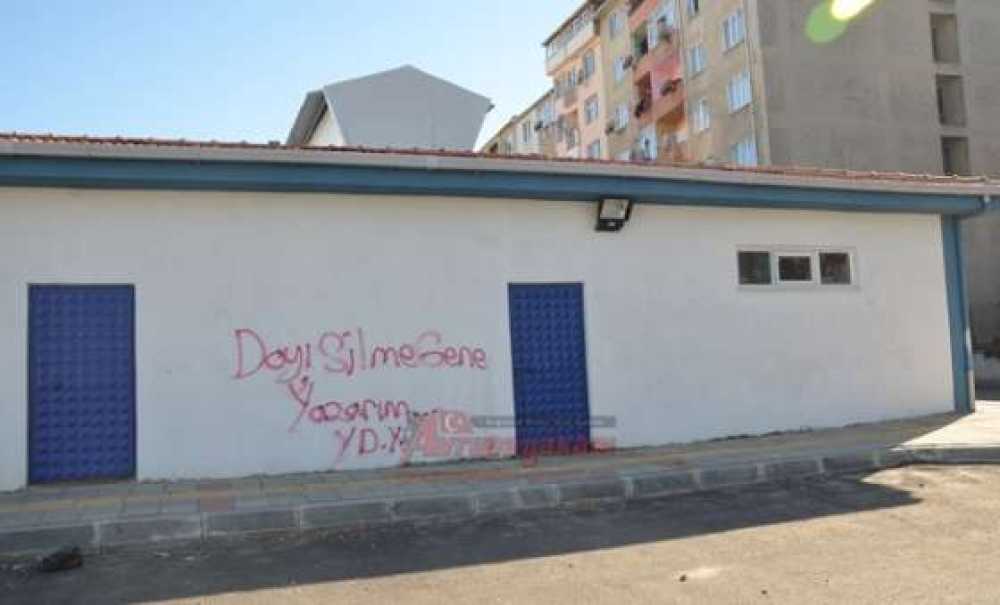 Güldüren Duvar Yazıları