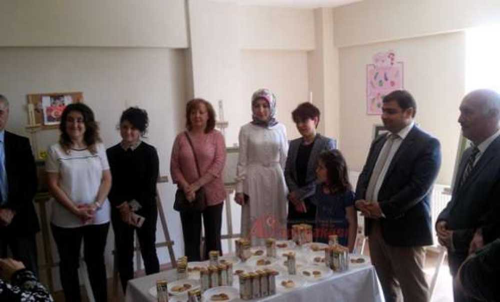 Engelli Çocuklardan Okullar Hayat Olsun Sergisi