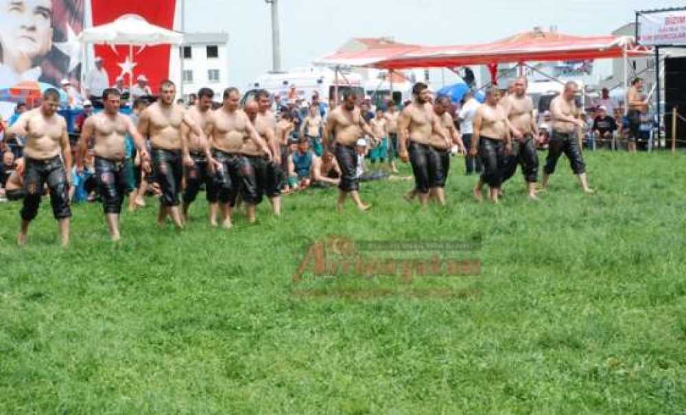 Ergene Belediyesi`nden Kızılcıklı Mahmut Pehlivan Güreşleri