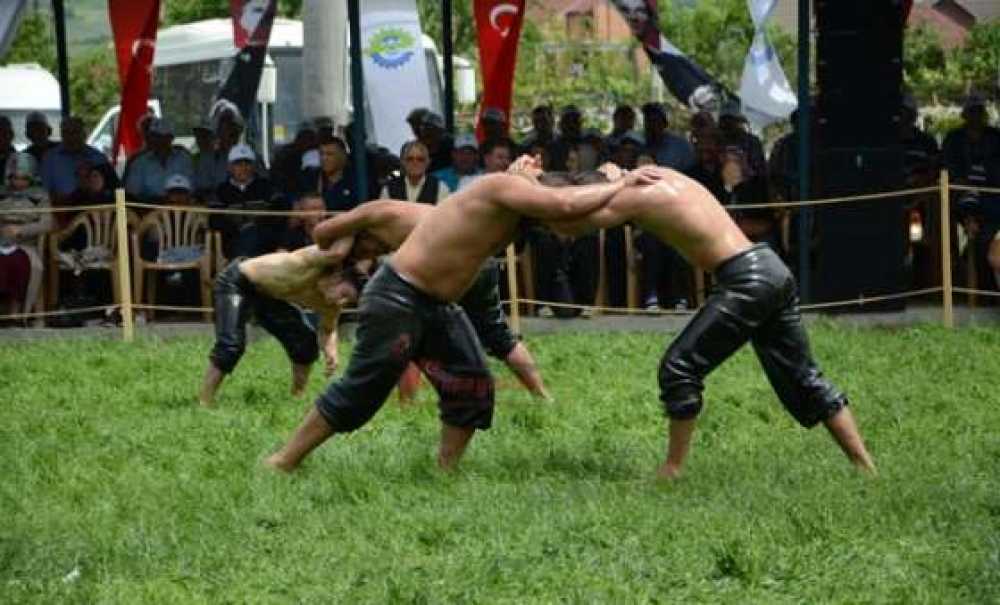 Ergene Belediyesi`nden Kızılcıklı Mahmut Pehlivan Güreşleri