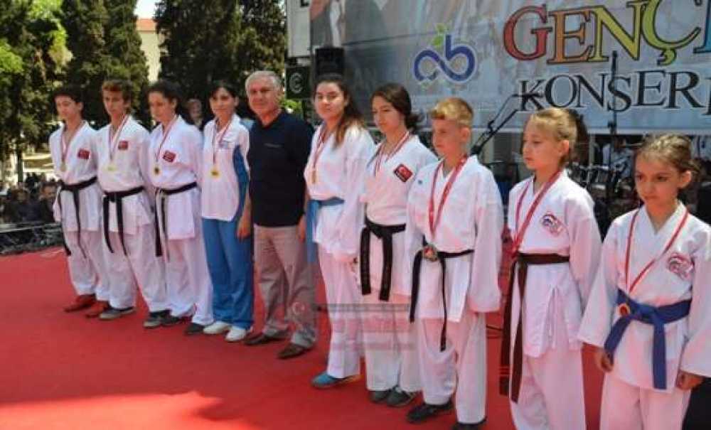 Gençlik Konseri Büyük İlgi Gördü