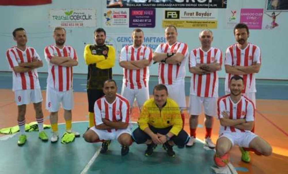 Gazeteciler Futsal Maçında