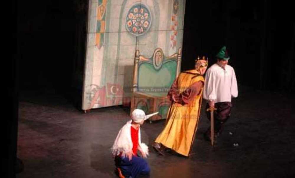 Çorlu Belediyesinden Çocuklar İçin Tiyatro