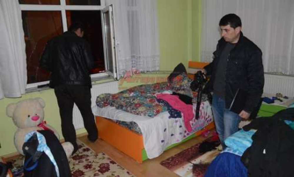 Ev Hırsızına Polis Suçüstü Yaptı