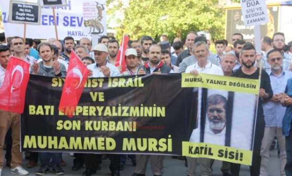 Çorlu'dan Mursi'ye Ve Mısır Halkına Destek