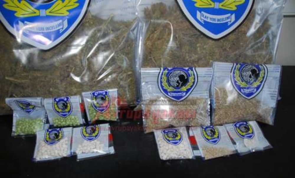 Çorlu Kom Ekipleri Uyuşturucu Hap Ele Geçirdi