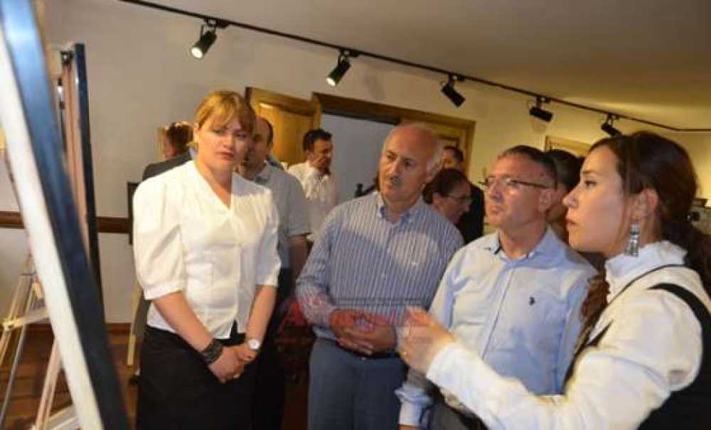 Halk Eğitimi Merkezinden Resim Sergisi