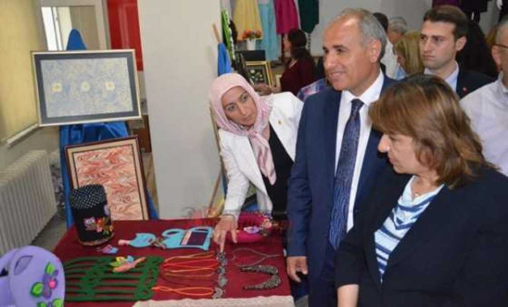 Halk Eğitimi Merkezinden Yıl Sonu Sergisi