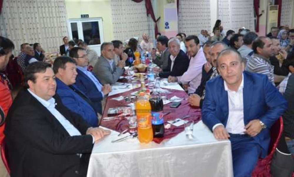 Ak Parti Stk'ları Yemekte Buluşturdu