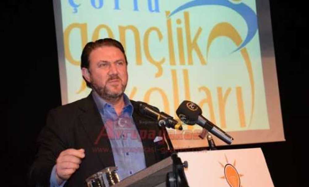 Yiğit Bulut Çorlu`da Konferansa Katıldı