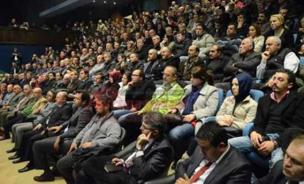 Yiğit Bulut Çorlu`da Konferansa Katıldı