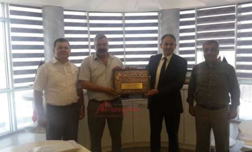 Filli Boya Ve Akın Boya`dan Eğitime Destek