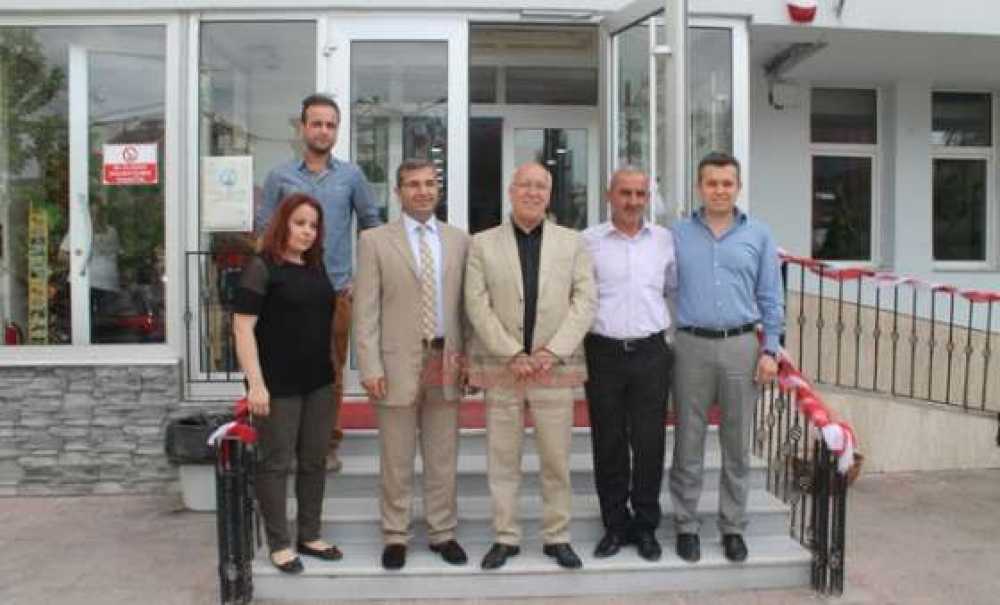 Başkan Uyan Halk Eğitimi Merkezini Ziyaret Etti