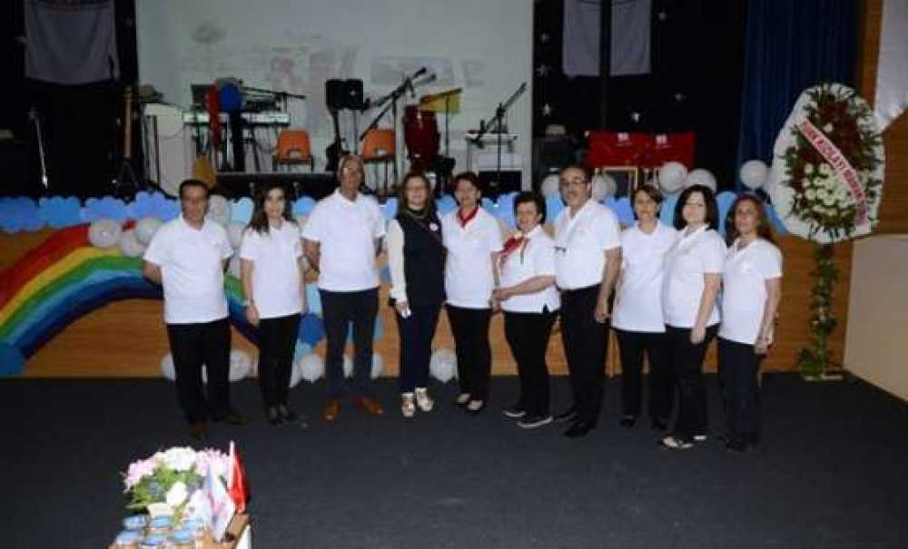 Grup Veteranlar Ve Kızılay Çorlu Şubesi'nden Sevgi Bohçası Konseri