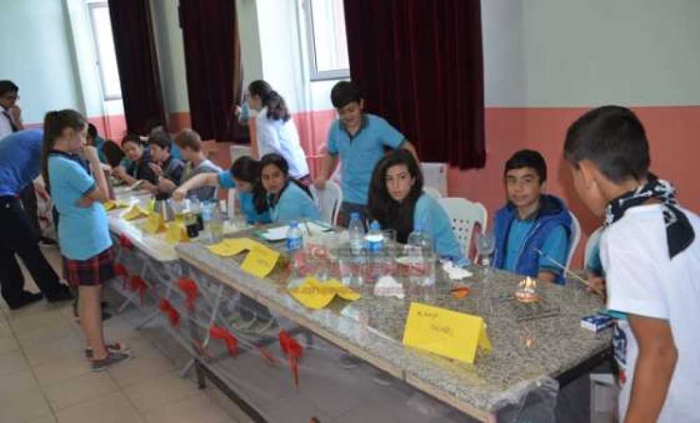 Serpicioğlu Ortaokulu'nda Bilim Şenliği