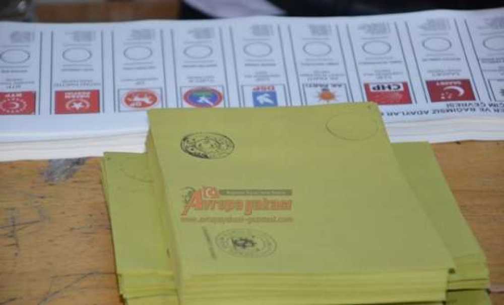 Çorlu`da Partilerin Oyları Düştü