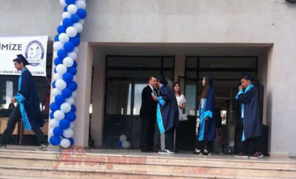 Çorlu Mimar Sinan Anadolu Lisesi'nde Mezuniyet Coşkusu