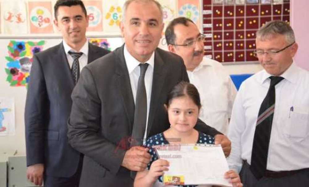 Çorlu'da 44 Bin 227 Öğrenci Karne Aldı