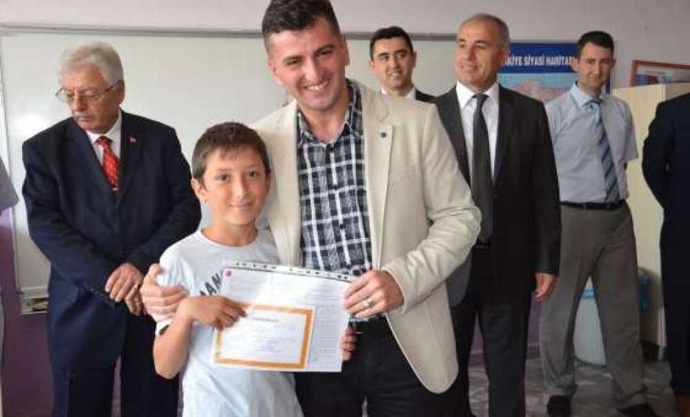 Çorlu'da 44 Bin 227 Öğrenci Karne Aldı