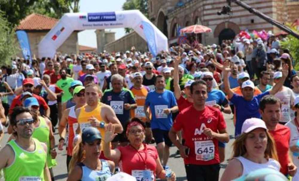 Atletler Sınırı Vizesiz Geçti