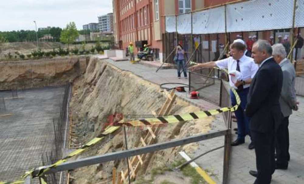 Pinhas Ortaokulu Kapalı Spor Salonu Temeli Atıldı
