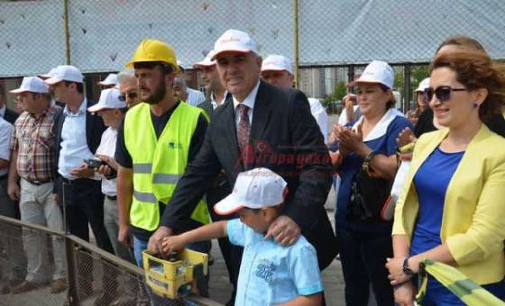 Pinhas Ortaokulu Kapalı Spor Salonu Temeli Atıldı