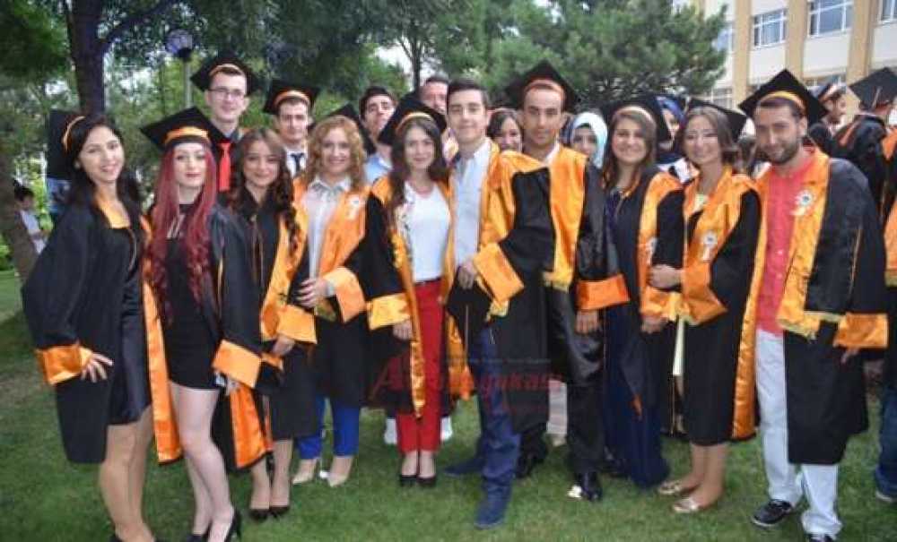 Çorlu Myo`da Mezuniyet Coşkusu