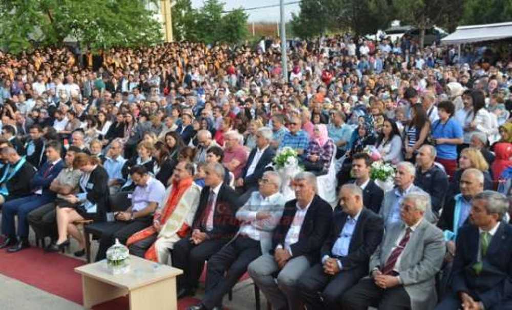 Nkü Çorlu Mühendislik Fakültesi`nde Mezuniyet Heyecanı