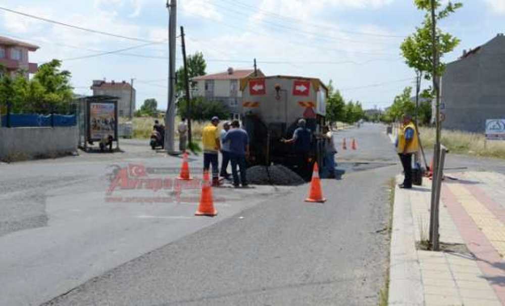 Çorlu Belediyesi Asfaltlama Çalışmalarını Sürdürüyor