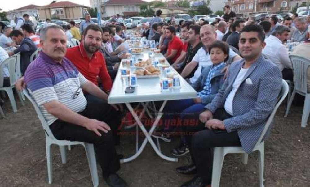 İlim Yayma Cemiyetinden Yurt Arsasında İftar