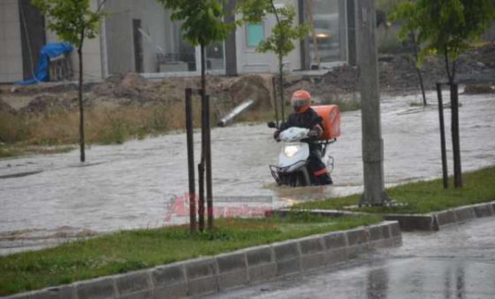 Her Yağmurda Aynı Manzara