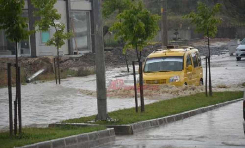 Her Yağmurda Aynı Manzara