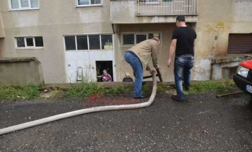 Her Yağmurda Aynı Manzara