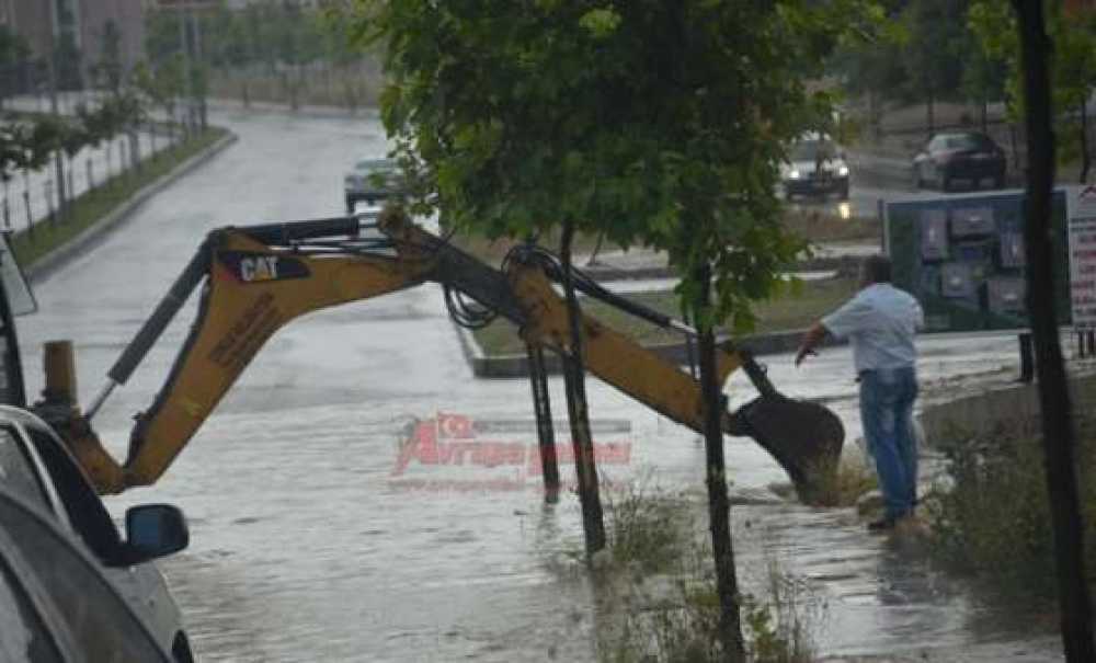 Her Yağmurda Aynı Manzara